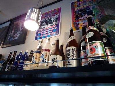 夜はお酒も頂けるお店のようです